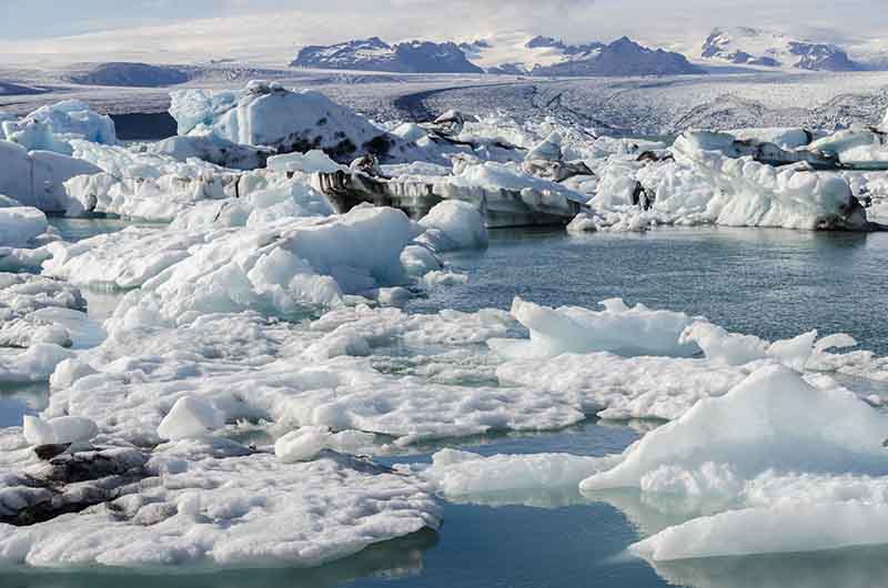 Islandia 068 - lago Jokulsarlon y glaciar Breioamerkurjokull.jpg